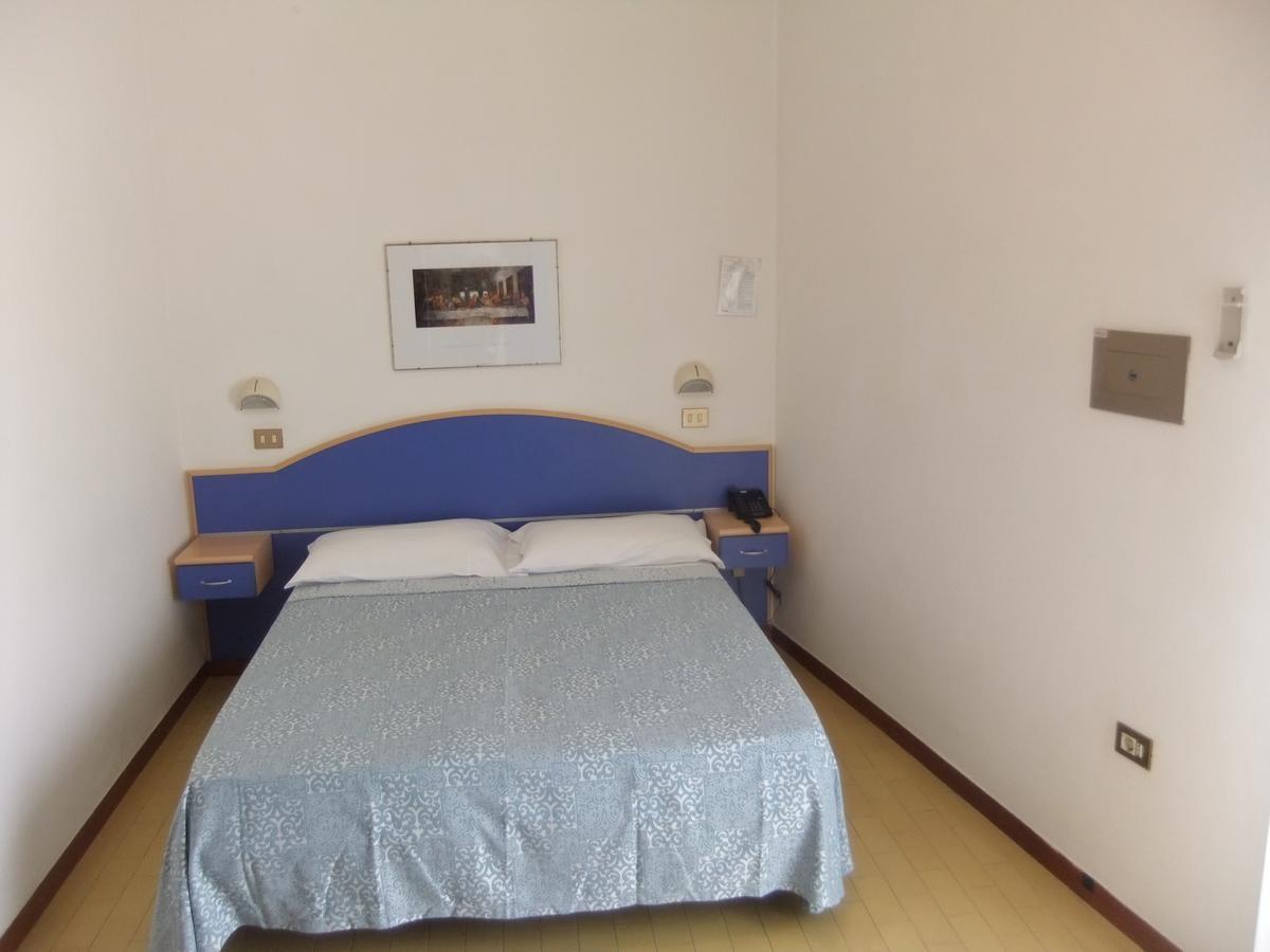 Hotel La Falena Cervia Dış mekan fotoğraf