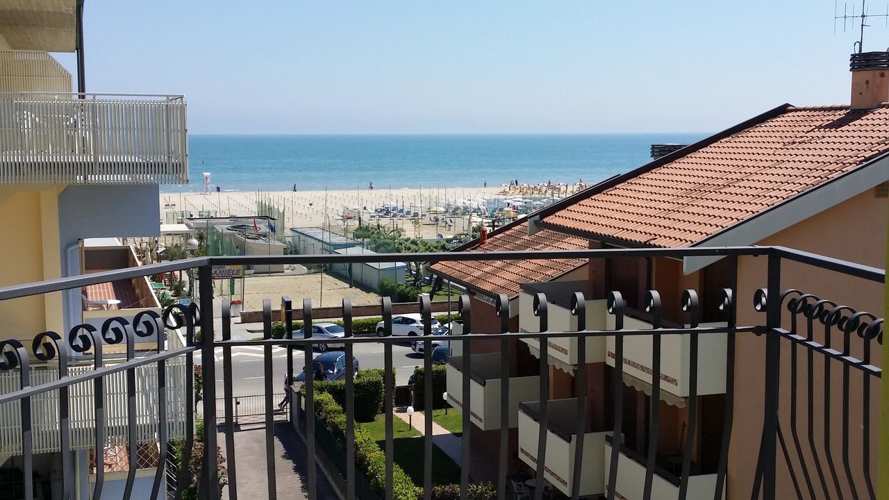 Hotel La Falena Cervia Dış mekan fotoğraf